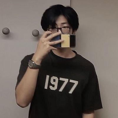 kimireth's profile picture. my safe place.