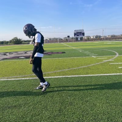 Everman High school football || Tx || 5’11 || 180 || ‘25 || DB/WR ||8179370635(RedGloves)