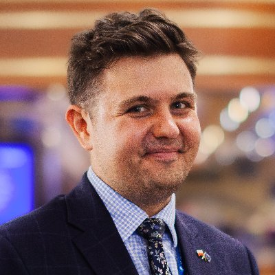@PROM_PL 🟢 | Rada Dialogu z Młodym Pokoleniem 🗣 | Doktorant @UniWarszawski @WNPiSM 🎓 | Parlament Młodych RP 2018-2024 | #politykamłodzieżowa #prawoUE #sport