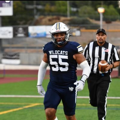 Football 🏈 • West Ranch High school • 4.2 GPA • 1370 SAT 640 English 730 Math • DE/DT • 6’1.5” • 240 Lbs • C/o 26 • 📲 (661)-476-9539