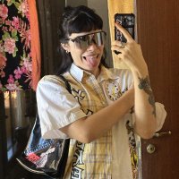 Liz (@lizwaltt) 's Twitter Profile