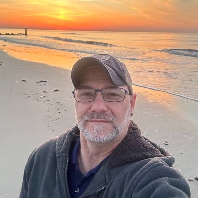 48 father,poppop ,mailman, gamer,artist, proud supporter of all ! Follower of our Lord, Founder of @DJsdudes to cure CF #SDCREW powered by @soardogg