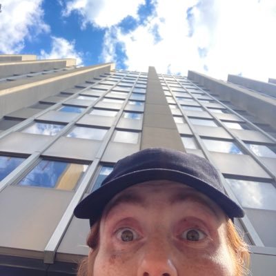 47 yr old woman: A cautionary tale, so approach with(wait for it) caution! I’m love, light and sarcasm, an award winning bullshit artist, and a pure delight ❤️
