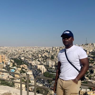 Dr Faleye Ayomide( MB:BS Babcock) || I manage and run shortlet Apartments🏘️ || I go the gym and sometimes play “ball😉”