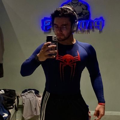 Deduardo_Reyes's profile picture. 𝗦𝗶𝗲𝗺𝗽𝗿𝗲 𝗺𝗲 𝘃𝘂𝗲𝗹𝘃𝗼 𝗮 𝗹𝗲𝘃𝗮𝗻𝘁𝗮𝗿