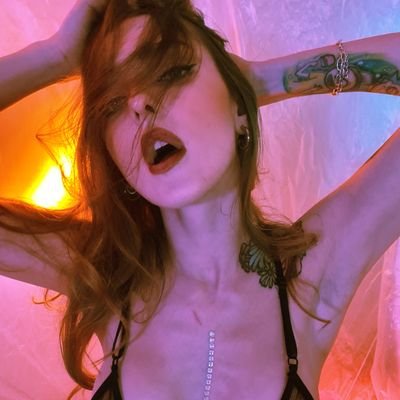 cam girl☺
amateur content 😉I don't have a telegram channel! https://t.co/bvsMip12Sw