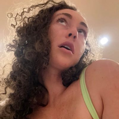 kennamaryyy's profile picture. Find the beauty in everything 💖🌹