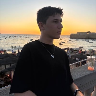 en verdad en verdad me gusta hacer directos en twitch: https://t.co/YafFGFJVTq
e incluso tengo algún tik tok subido en @/pedro.loex
affiliate and iconic ・°ヾ