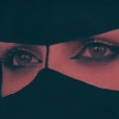 iFatmhii's profile picture. 