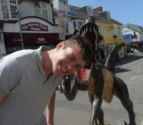 robwood1990's profile picture. 