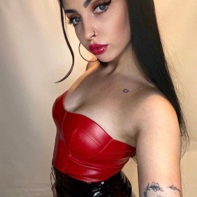 Supreme_mommy_'s profile picture. Sissy 👗humiliation pegging chastity