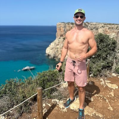 dinocrackers's profile picture. The privilege of a lifetime is to become who you truly are.