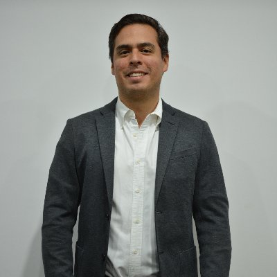 Periodista. Director de estrategia digital en @nmas. Columnista en @milenio. Ex @washpost @esquirelat @pajaropolitico @chilangocom y largo etcétera.