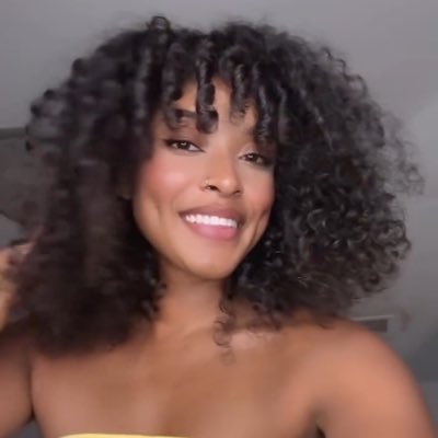 traceyjohnsonn's profile picture. 