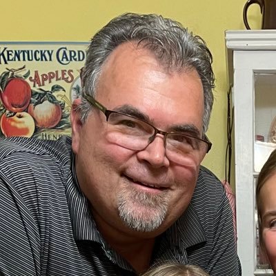 Dad of 3 wonderful kids. Mo Ho proud. On WI. Go Pack. Crew. Bucks. Cheer for your kid loud, their teammates louder, their team the loudest.