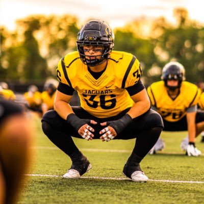 Thomas Jefferson | C/O 27 | 5”11 | 238lbs | Defensive Tackle | Football | Baseball | Deaconk69@gmail.com