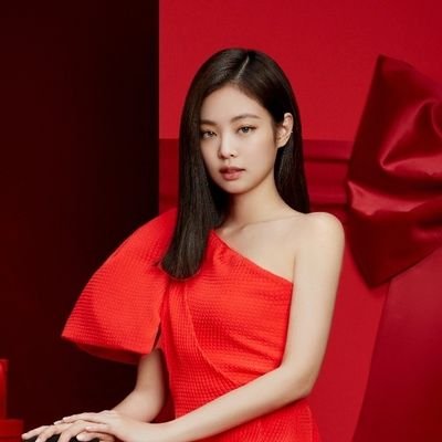 SHEILAANNMORA1's profile picture. A Jensetter, but now officially a Ruby.