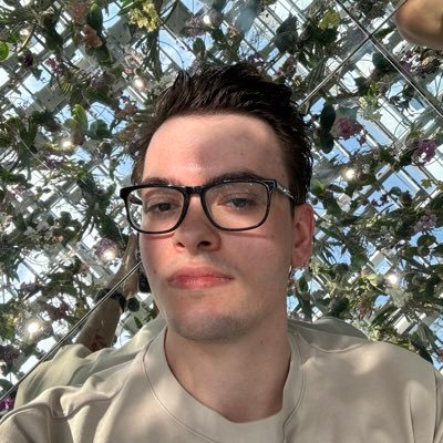 AdamUKcs's profile picture. i like valorant // doing stuff @FACEIT