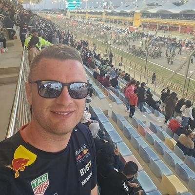 kylesmith1639's profile picture. loving life!
Everything is my own view.