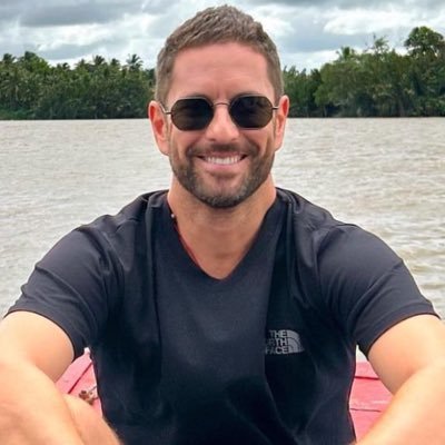 Veterinarian 🐶 | Investor | Travel blogger | Only account the others are fake!!