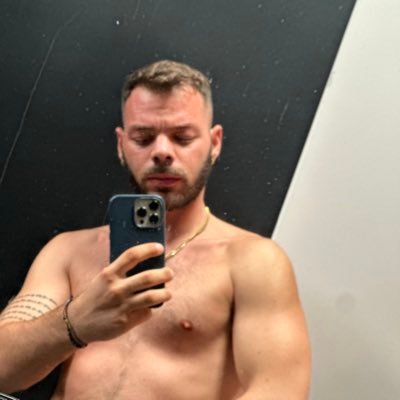 insta: antonio.fisichella1998 non accetto profili senza foto viso… le cose più hard stanno sempre in fondo