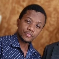 ericmate03's profile picture. Juriste de formation ⚖️ || Entrepreneurs actif et passionné || Patriote de son État 🇨🇩 || Actif dans l'humanitaire ✊🏾