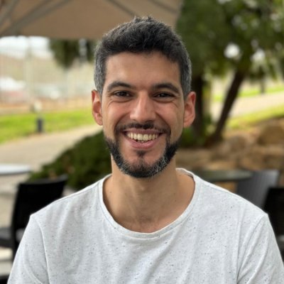 Actor de doblatge, actor, traductor, artista musical/poeta en català 💙
Un viatge per l'univers i l'ànima humana. 🌌
Sant Joan de les Abadesses / Barcelona 🌐
