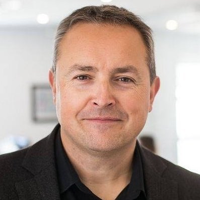 🇨🇦 + 🇫🇷 + 🇪🇸 Entrepreneur en communications Web/RS/RP. Ex-présentateur 📺 au Québec. 🌞 Valencia en Espagne.