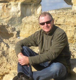 husband, father, grandfather & dog owner.  liberal,  cyclist, CFC, data ,pro Europe - in pusuit of the truth.