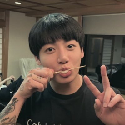 𝙅𝙪𝙣𝙜𝙠𝙤𝙤𝙠 𝙥𝙡𝙚𝙖𝙨𝙚 𝙗𝙚 𝙝𝙖𝙥𝙥𝙮 𝙣𝙤 𝙢𝙖𝙩𝙩𝙚𝙧 𝙬𝙝𝙖𝙩 ⤾·˚ 🥛 ༘ ◡̈ 🫐 | 𝘠𝘰𝘶’𝘳𝘦 𝘮𝘺 𝘸𝘰𝘳𝘭𝘥 @bts_twt | 𝖧𝖺𝗌𝗁𝗍𝖺𝗀𝖾 #Pupi_rw