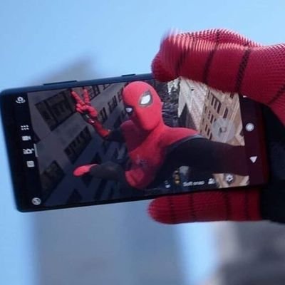 matchaliz_'s profile picture. reading acc