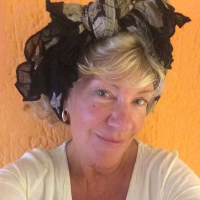 PWithapea's profile picture. Free Range Artist - New Account necessary after original one was mysteriously shut down.