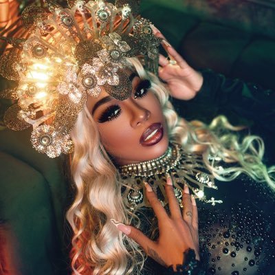 AmirrorKonvict's profile picture. #KonvictKulture 1𝓈𝓉 ℒ𝒶𝒹𝓎 🪞👑 “REFLXNS OUT NOW!
