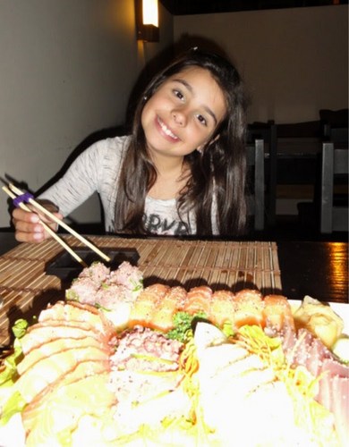 Capricóriniana, colorada, divertida, loca.. Uma garota feliz