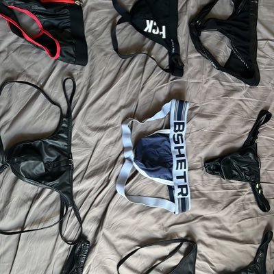 NewKinkySlut's profile picture. 