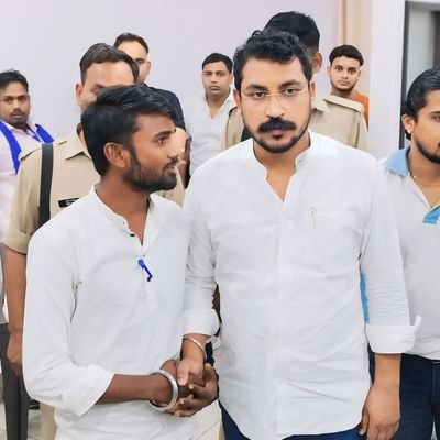 Divisional Incharge Bhopal @AzadSamajParty (कां.)
Work At-BHIM ARMY/AZAD SAMAJ PARTY (कांशीराम)