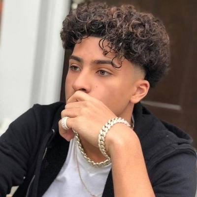 Social Media Influencer | Memer | content writer | American | Red flag