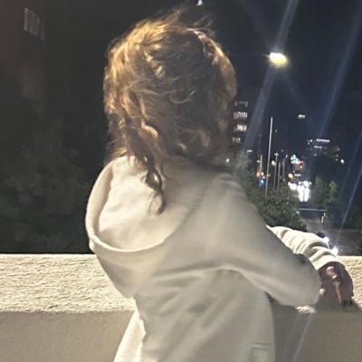 alive__vivi's profile picture. 18 / they|them / private account