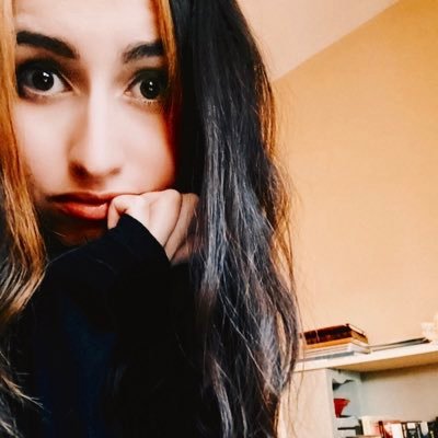 robynsanthology's profile picture. (she/her) Diary 🖤🍊🥀🌙🦋