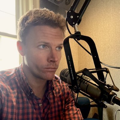 UVA Sports Radio, AP Award Winning Anchor, CBB Analyst, Host of The Best Seat in the House, Podcaster @ACCbballDegs, Semi-Pro Banjo Player, Christ Follower.