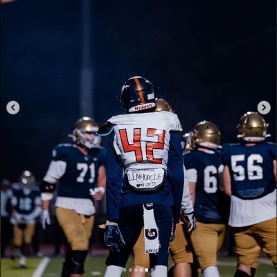 -Eleanor Roosevelt High School
-DE,WS
-C/O 2025
-6’5
-200lbs
-4.9/40yrd
-3.5 GPA
IG: 4.dueceee
-City/state Eastvale,CA