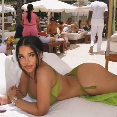 lilycatrine4's profile picture. stay calm and win big