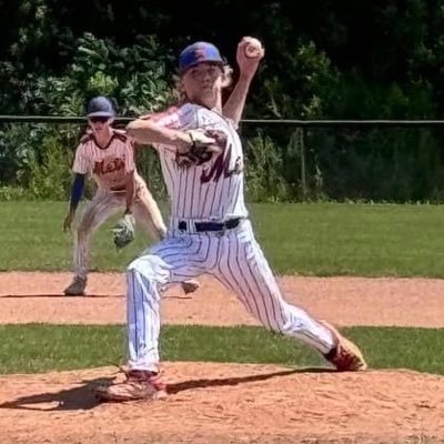 SRDaniels's profile picture. Economist, strategist, airplane ballast, Canuck, and most importantly The Mighty Quinn's Dad.