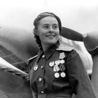 ascot20274's profile picture. I am a female soldiers and, a female pilots, A women the was trained for safety women in war, history, World, Air Transport Auxiliary, Spitfire