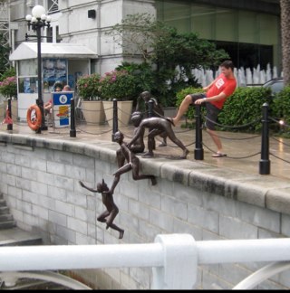 benjiwh's profile picture. arch retainer of useless facts