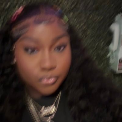 adoreearmani's profile picture. 