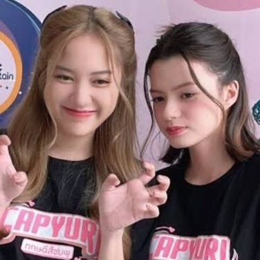 Chompoo53931394's profile picture. 