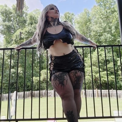 Issa me 🦇 xohmygoth
⛓️ Follow all my socials
❌️ No meets