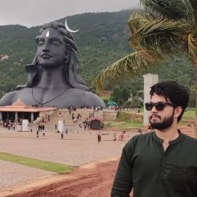Graphics Engineer, worked with Vulkan, OpenGL and GLSL, currently working on my Vulkan Render Engine.