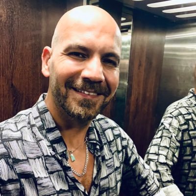 Educational Consultant for Schools and Student. Traveler, writer and Reader. Founder of https://t.co/kpIziV8JeY 🇱🇧